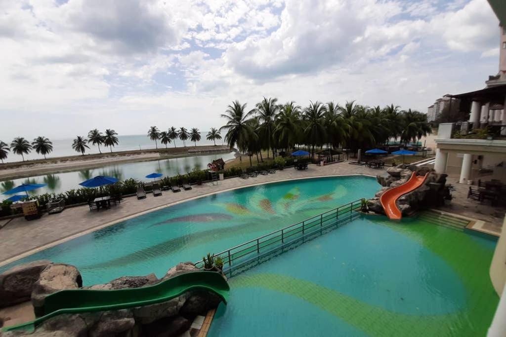 Pd Paradise Lagoon Apartment